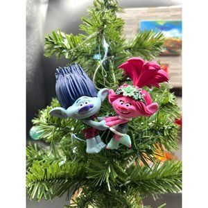 Hallmark POPPY AND BRANCH Trolls Holiday in Harmony Keepsake 2021 Ornament